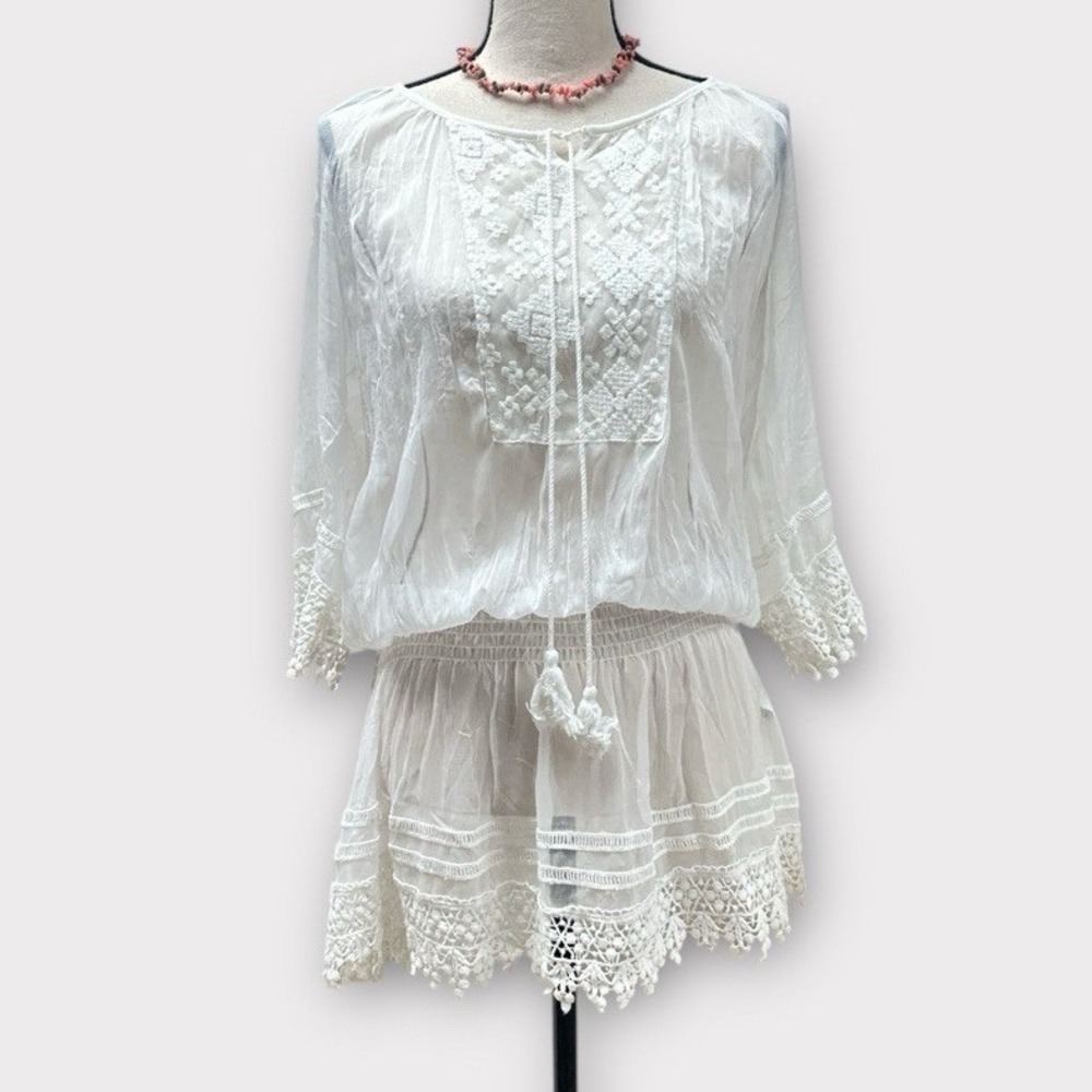 Womans L White Cover Up Top Boho Lace Embroidered Sheer Vacay Beach Coastal Euro